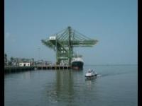 取代中国成为世界工厂？印度需要更大更好的港口