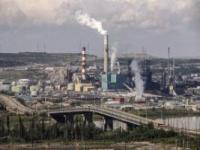 和美国打贸易战？加拿大玩不起